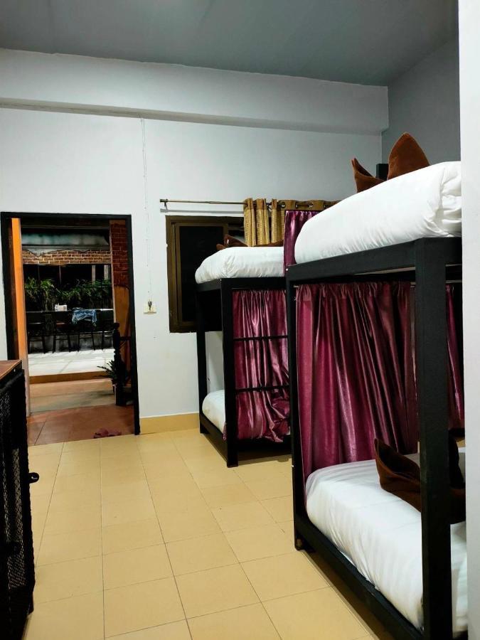 Save Hostel Ko Tao Pokój zdjęcie